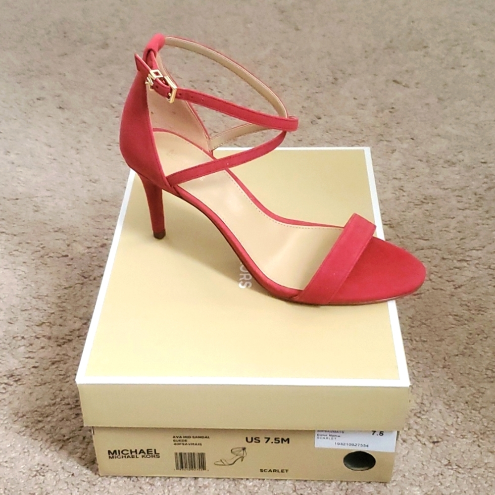 Michael Kors Ava mid sandal scarlet